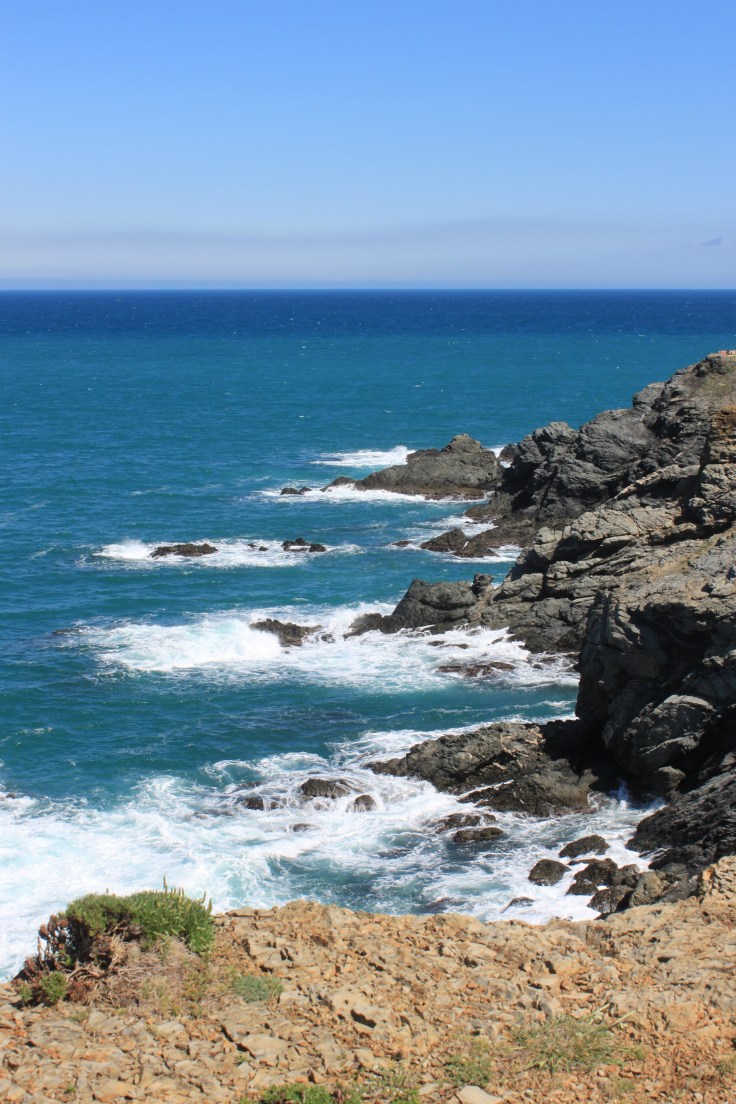 Coastal trail en route to Llanca